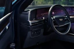 CADILLAC ESCALADE thumbnail 2