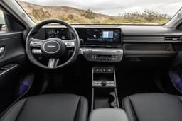 HYUNDAI KONA thumbnail 2