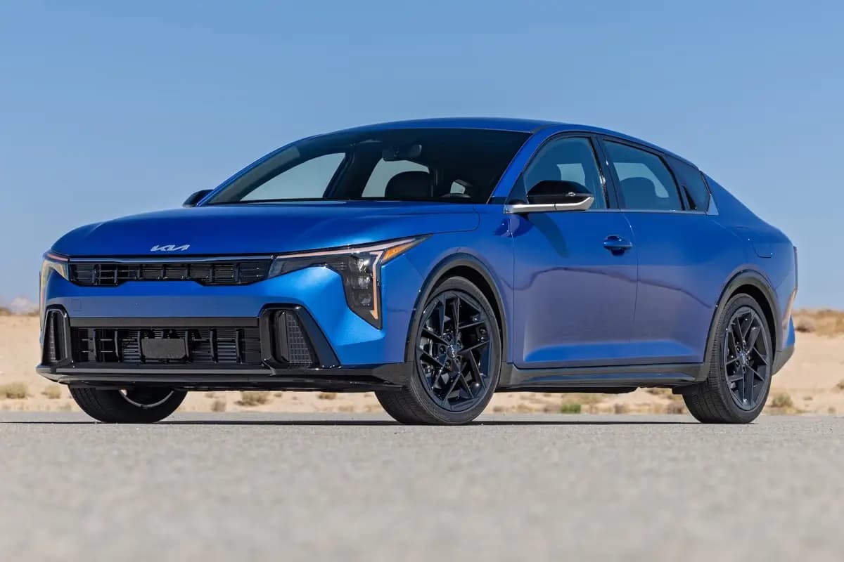 KIA K4